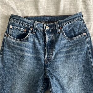 Levi's Women's Straight Leg Blue Jeans